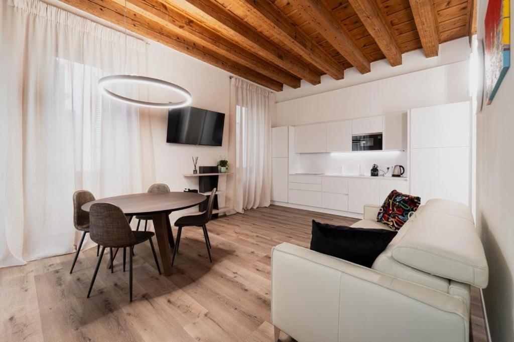 Flores Home Verona Exteriör bild
